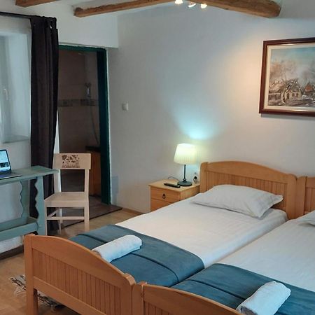 Eva House Hotel Pacir Buitenkant foto