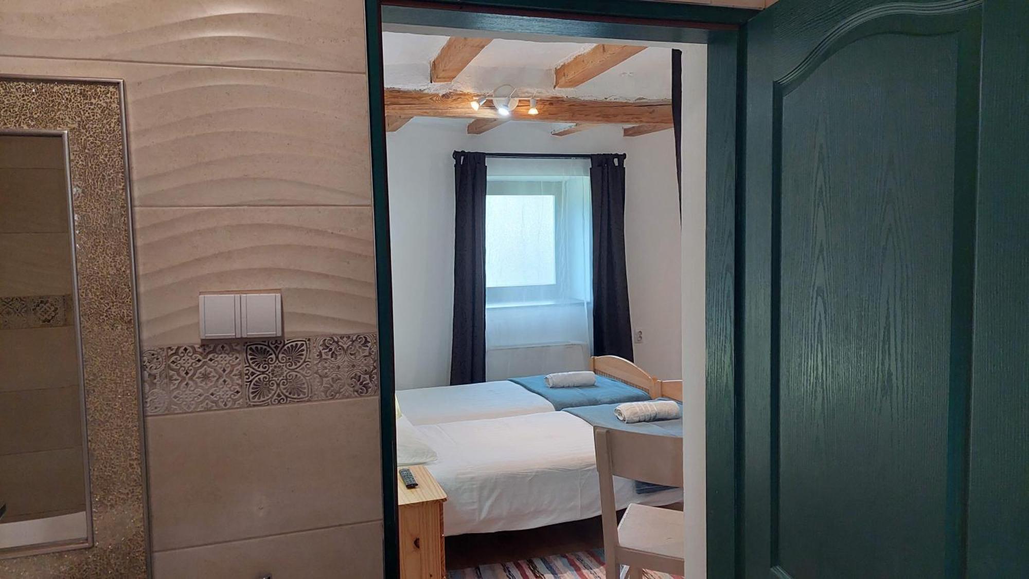 Eva House Hotel Pacir Buitenkant foto